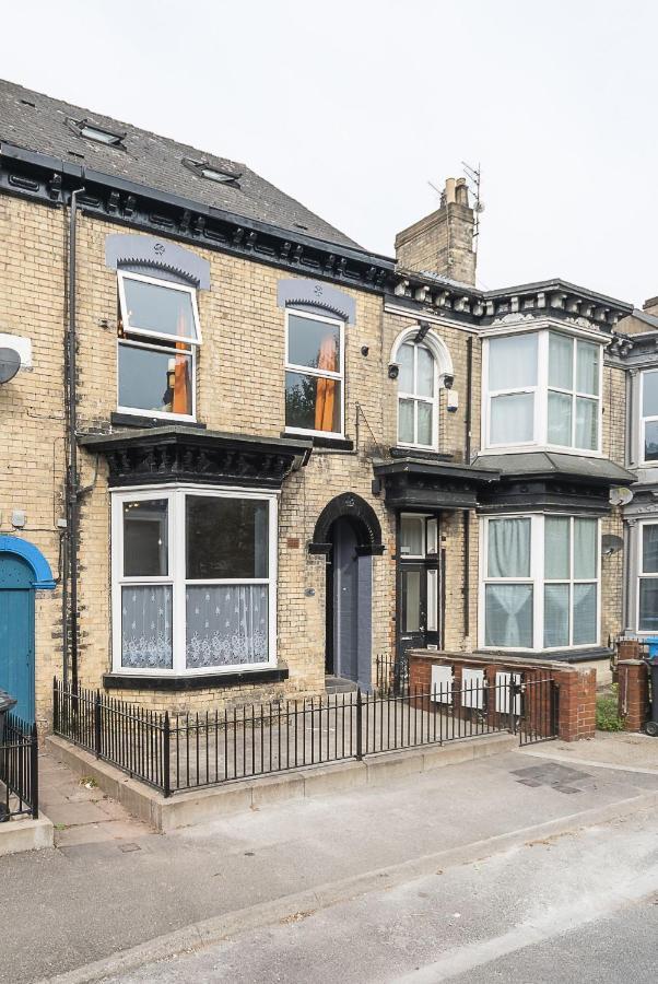Art-Filled Bohemian 1 Bedroom Apt 2 Beds Colourful Praise Inn Apartment Kingston upon Hull ภายนอก รูปภาพ